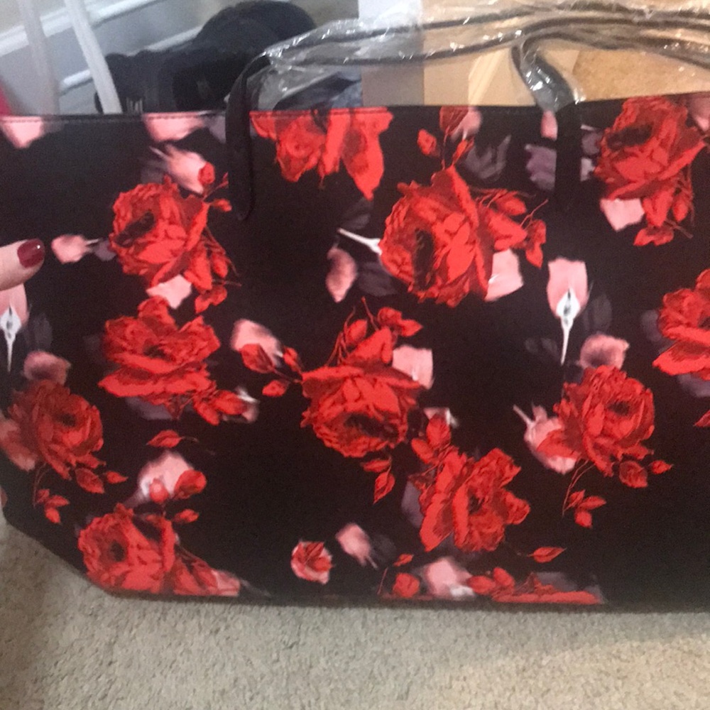 Tote - Picture 4 of 5